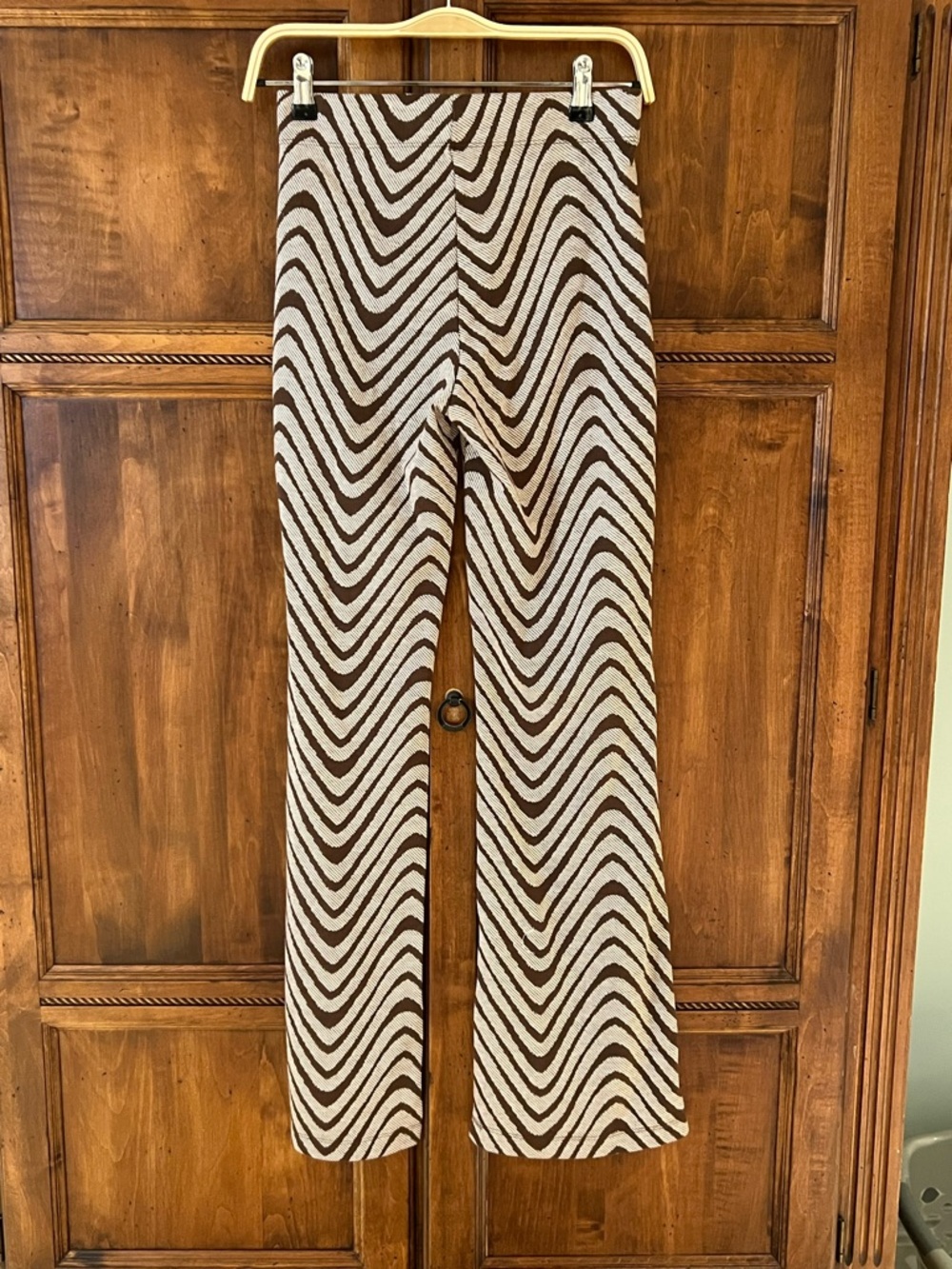 Urban Outfitters Bryn Pull-On Flare Pants | brown & cream | Size S | Like New - Picture 5 of 13